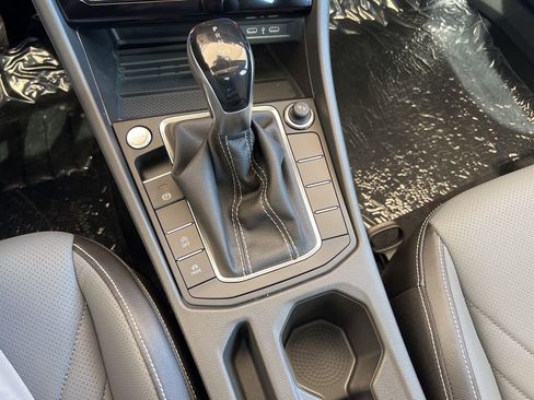 New 2025 Volkswagen Jetta SEL image 33