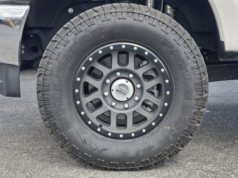 Used 2019 Ford F250 Lariat w/ Lariat Ultimate Package image 10