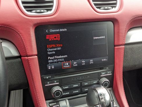 Certified 2021 Porsche 718 Boxster Spyder RWD image 24
