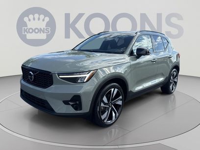 Used 2023 Volvo XC40 B5 Plus w/ Protection Package Premier