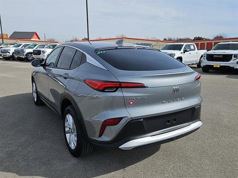 Certified 2024 Buick Envista Preferred image 3