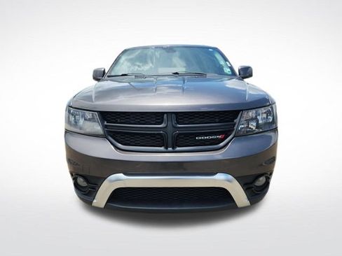 Used 2020 Dodge Journey Crossroad FWD image 2