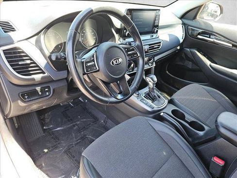 Used 2021 Kia Seltos S AWD/4WD image 12