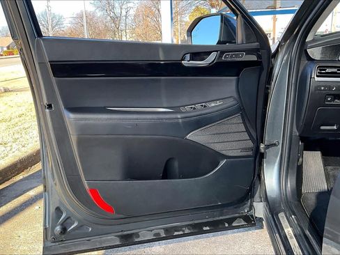 Used 2021 Hyundai Palisade Limited image 22