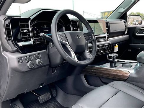 New 2026 Chevrolet Silverado 1500 LT Trail Boss w/ LT Trail Boss Premium Package AWD/4WD image 8