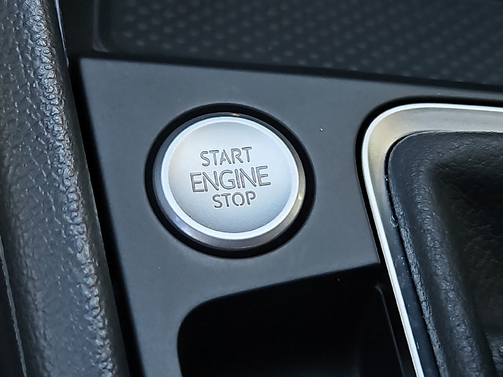 Certified 2026 Volkswagen Jetta SEL FWD image 22