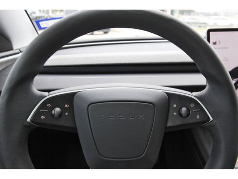 Used 2025 Tesla Model 3 RWD image 9