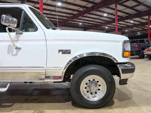 Used 1993 Ford F150 XLT image 11