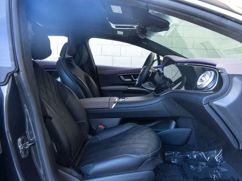 Used 2023 Mercedes-Benz EQS 580 4MATIC Sedan image 27