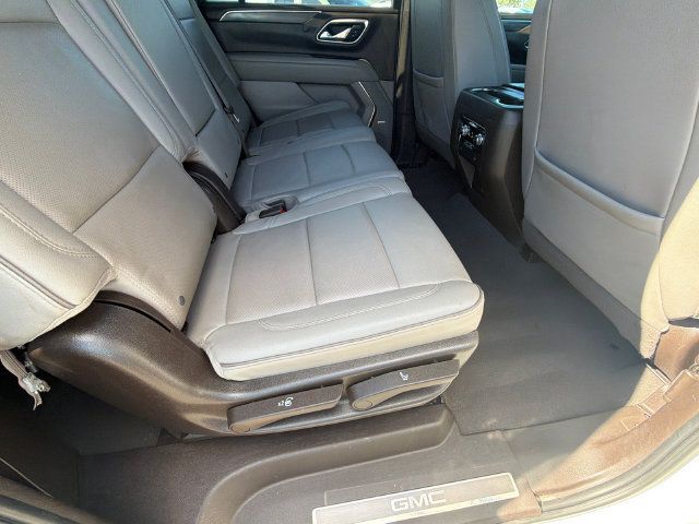 Used 2023 GMC Yukon XL SLT RWD image 15