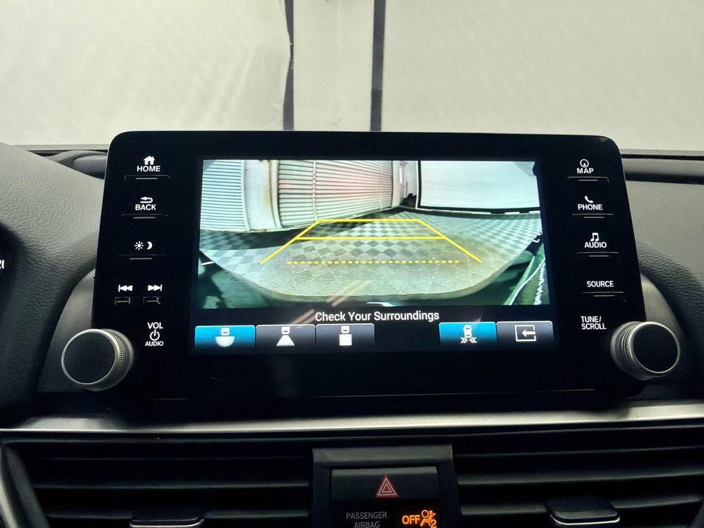 Used 2022 Honda Accord Touring image 30