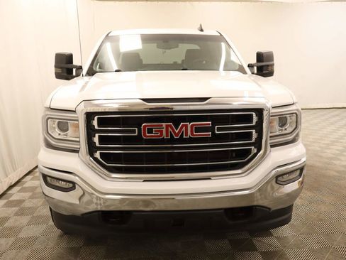Used 2017 GMC Sierra 1500 SLE w/ SLE Value Package AWD/4WD image 4