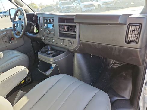 New 2025 Chevrolet Express 3500 w/ Power Convenience Package RWD image 18