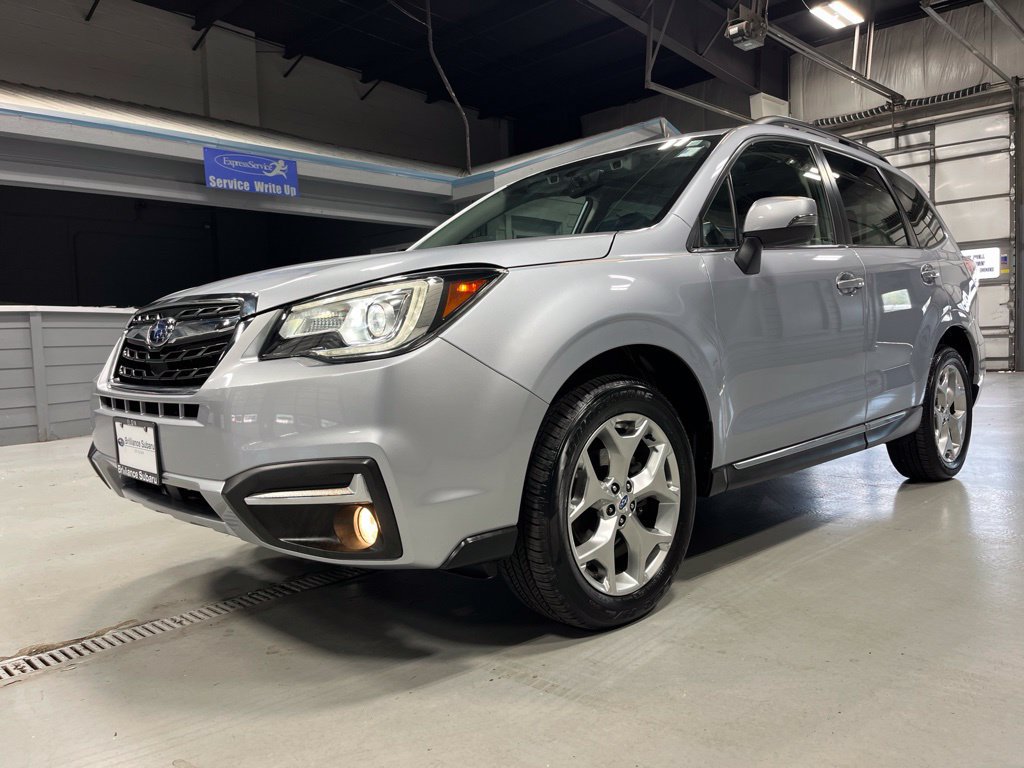 Used 2018 Subaru Forester 2.5i Touring w/ Popular Package #2 AWD/4WD image 3
