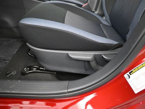 New 2025 Nissan Versa SV w/ Trunk Package FWD image 10