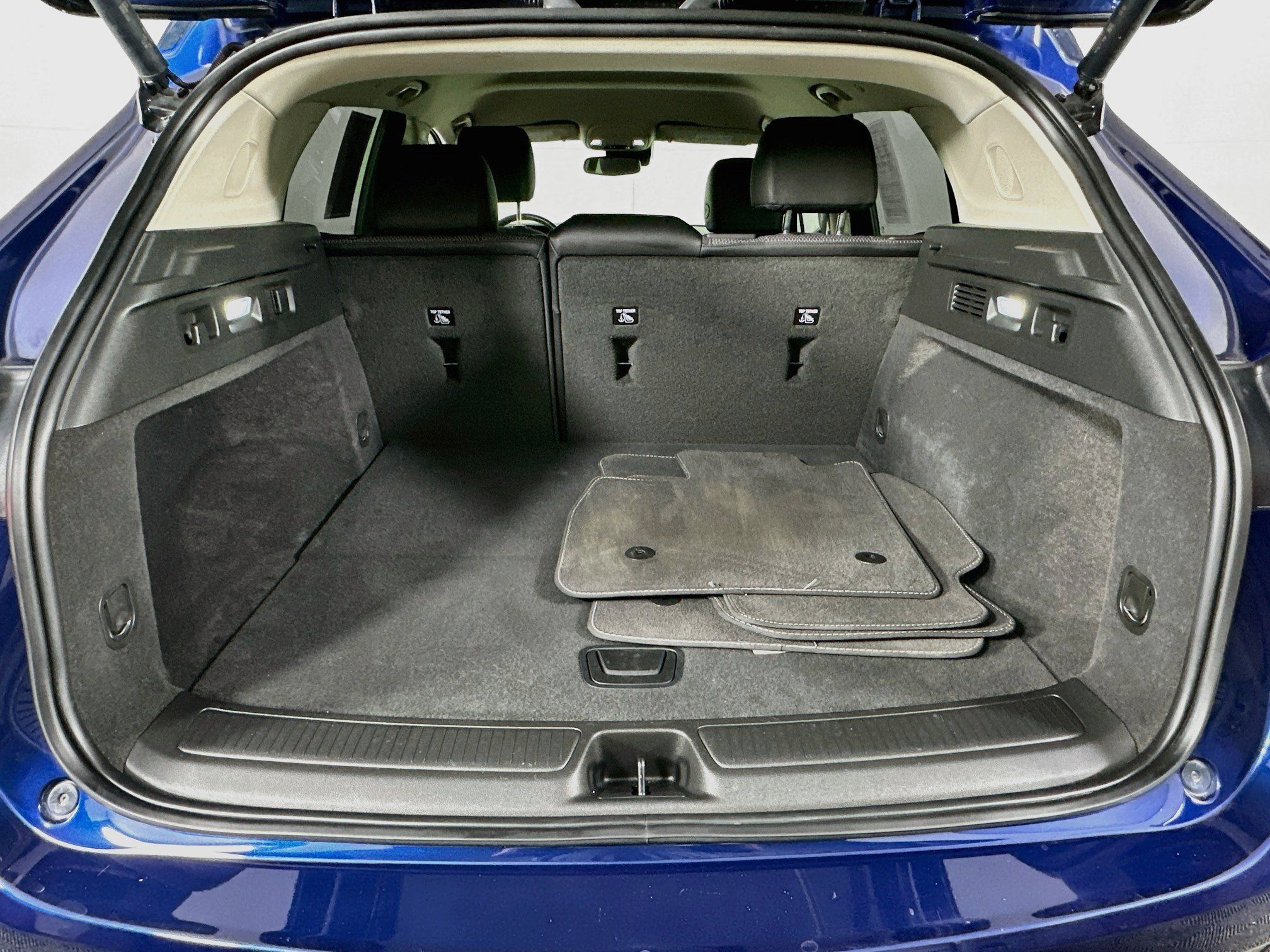 Used 2023 Buick Envision Preferred FWD image 29