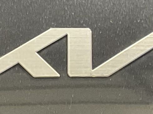 Used 2024 Kia Forte LXS w/ LXS Technology Package FWD image 6