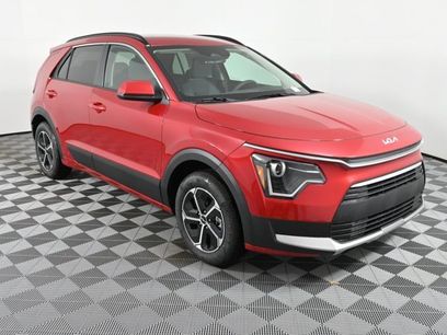 New 2025 Kia Niro LX