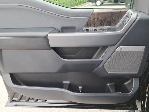 Certified 2024 Ford F250 Lariat w/ Black Appearance Package image 20