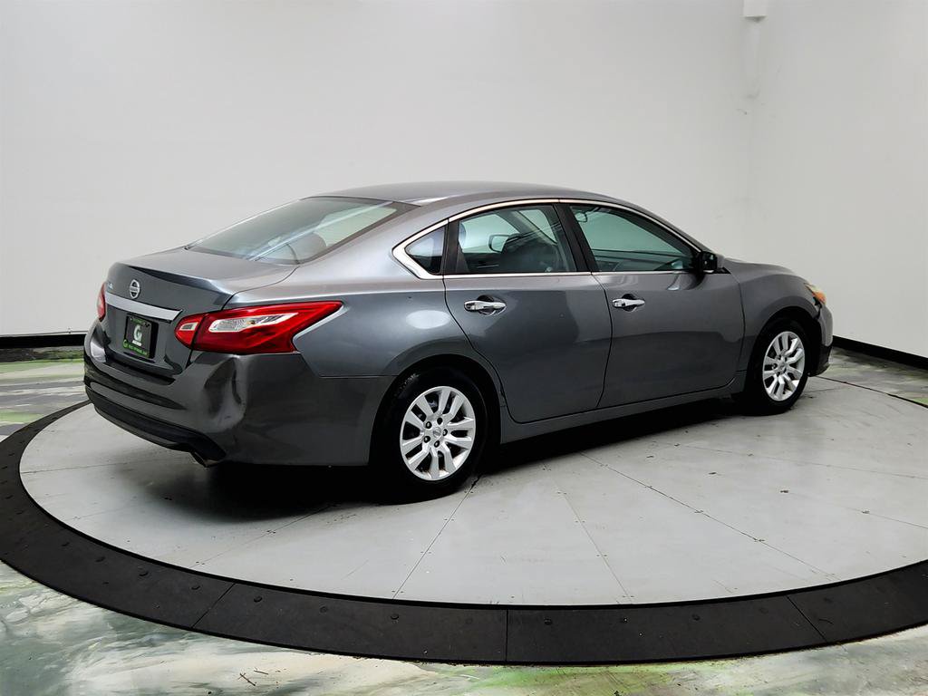 Used 2016 Nissan Altima 2.5 S w/ Power Driver Seat Package FWD image 5