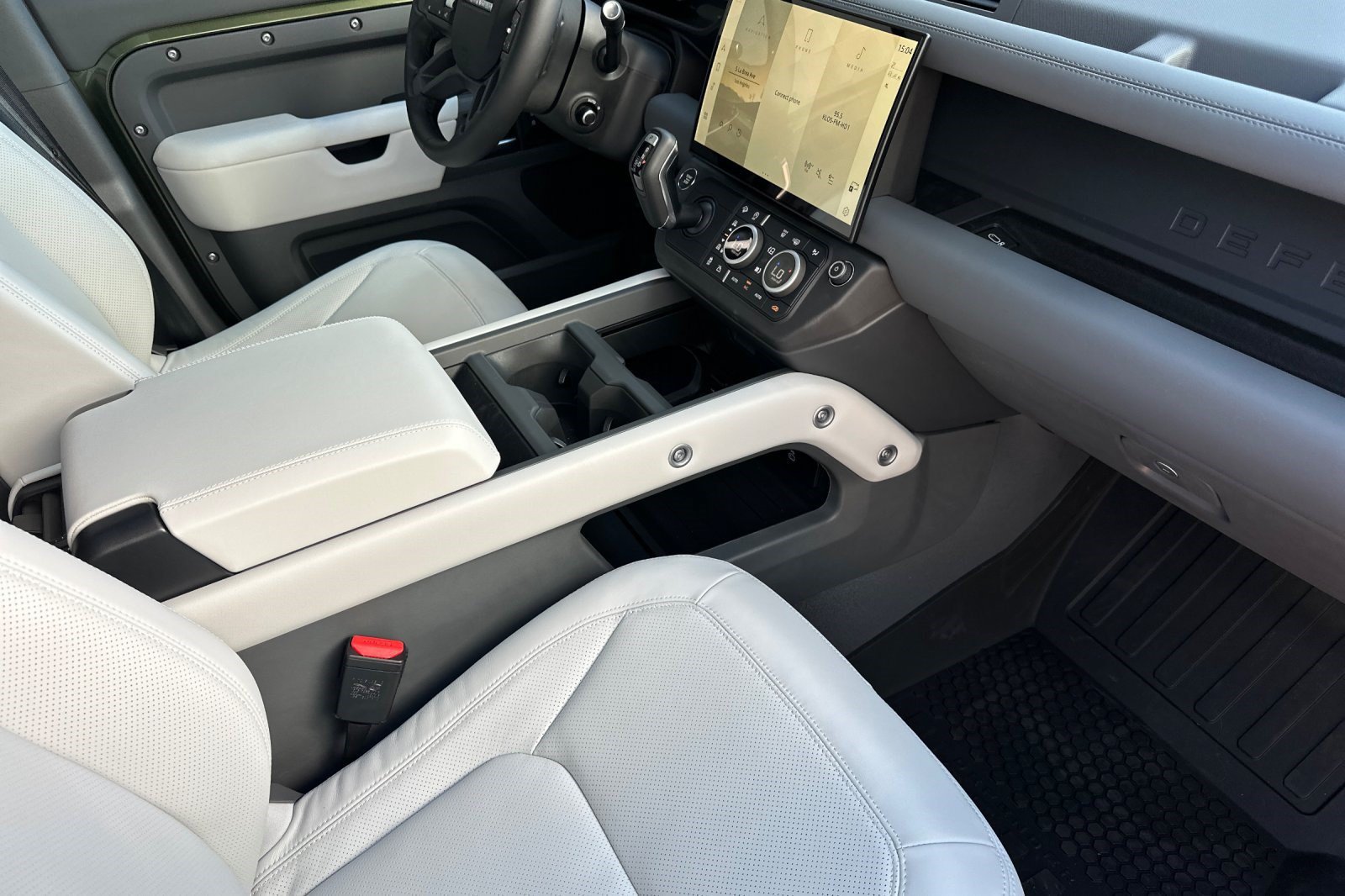 New 2026 Land Rover Defender 110 S AWD/4WD image 29