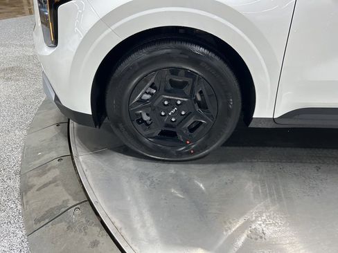 New 2026 Kia Carnival image 28