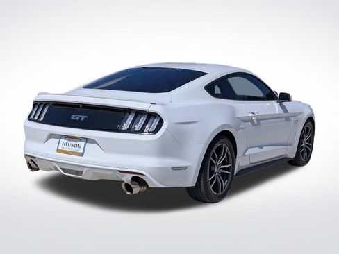 Used 2017 Ford Mustang GT RWD image 9