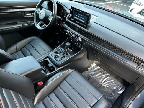 Used 2025 Honda CR-V Sport-L image 17