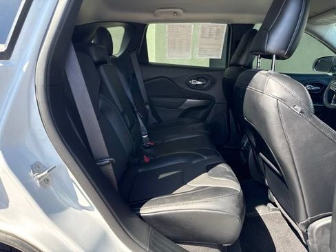 Used 2022 Jeep Cherokee Latitude Lux AWD/4WD image 11