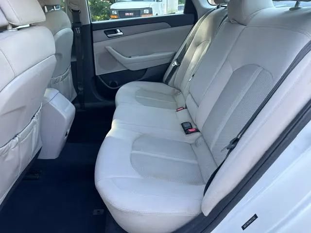 Used 2017 Hyundai Sonata SE FWD image 15