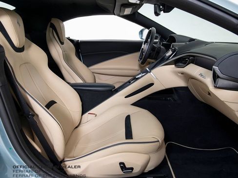 Used 2024 Ferrari Roma Spider RWD image 12