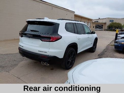 New 2026 GMC Acadia Elevation AWD/4WD image 4