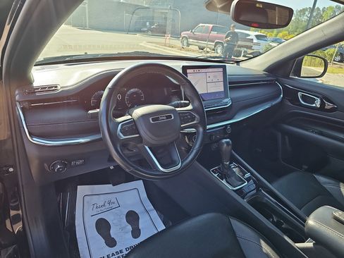 Used 2022 Jeep Compass High Altitude image 16