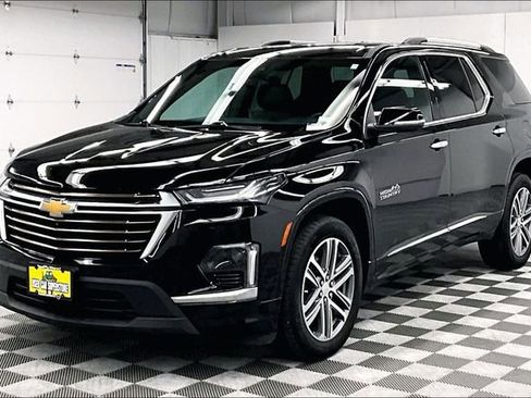 Used 2023 Chevrolet Traverse High Country w/ LPO, Floor Liner Package FWD image 12