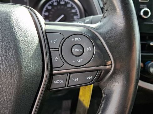 Used 2023 Toyota Camry SE FWD image 21