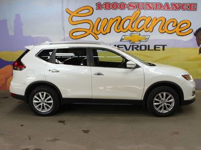 Used 2017 Nissan Rogue SV