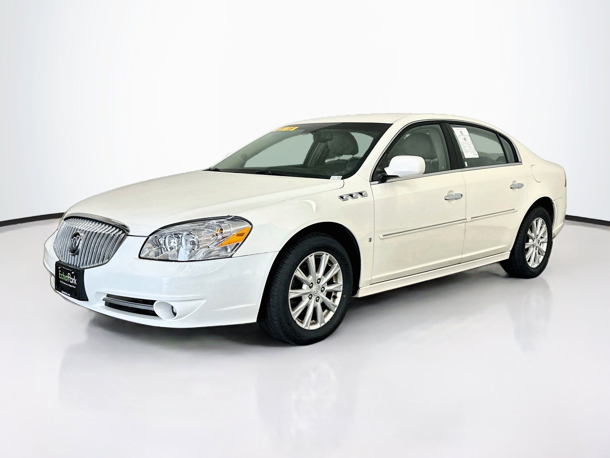 Used 2010 Buick Lucerne CXL w/ Driver Confidence Package FWD image 3