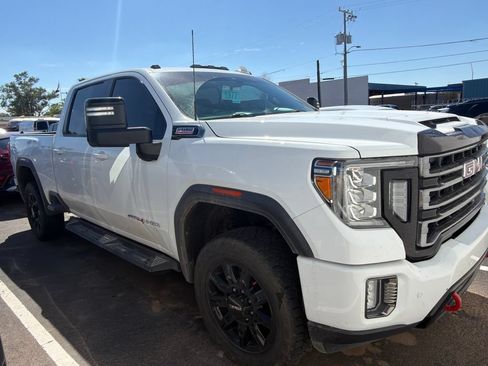 Used 2023 GMC Sierra 3500 AT4 w/ AT4 Preferred Package AWD/4WD image 2
