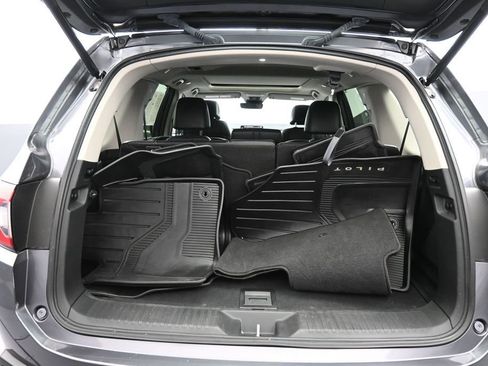 Used 2023 Honda Pilot Touring image 23