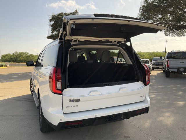 Used 2025 Ford Expedition Max Active AWD/4WD image 18