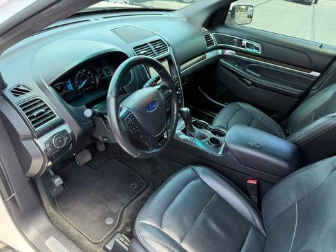 Used 2017 Ford Explorer Limited FWD image 12