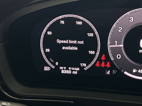 Certified 2025 Porsche Cayenne Coupe image 22