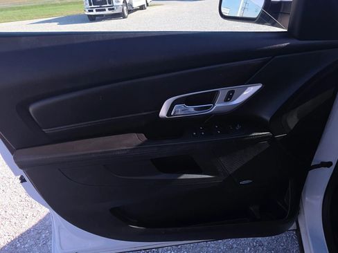 Used 2017 GMC Terrain SLE w/ Convenience Package image 13