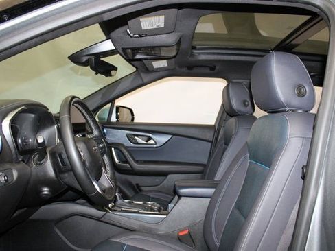 Used 2023 Chevrolet Blazer RS w/ Driver Confidence II Package image 4