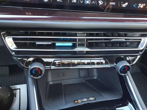 Used 2026 Chevrolet Traverse Z71 w/ Driver Confidence Package image 17