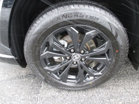 Used 2024 Toyota RAV4 XSE image 9