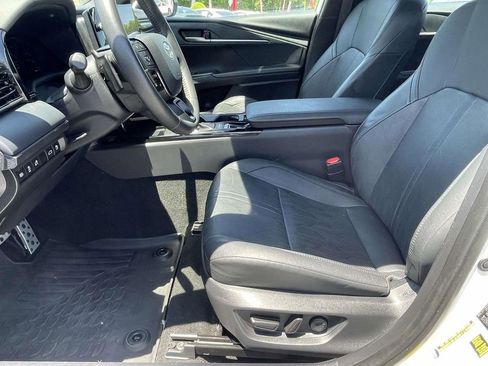 Used 2025 Toyota Camry XSE image 15