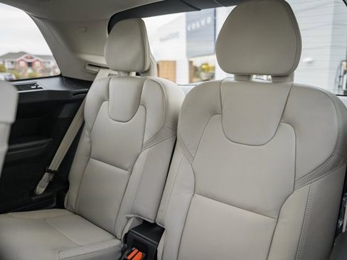 New 2026 Volvo XC90 B6 Ultra w/ Lounge Package image 35