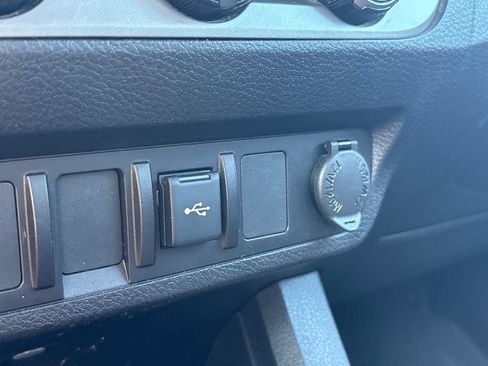 Used 2023 Toyota Tacoma SR w/ SR Convenience Package RWD image 14