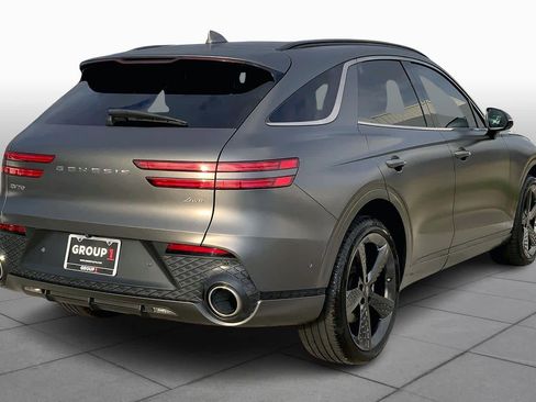 Used 2022 Genesis GV70 2.5T w/ Sport Prestige Package image 12